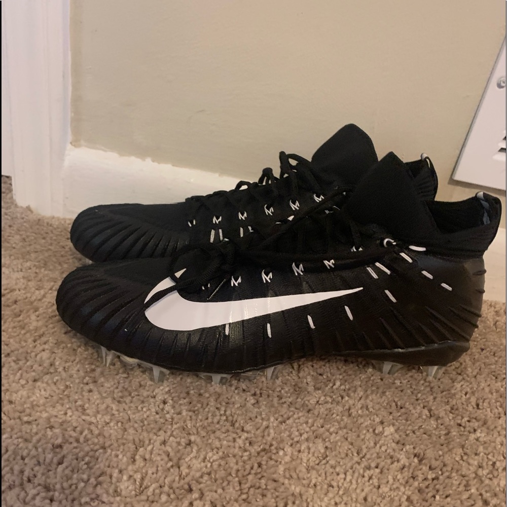 Nike Alpha Menace Elite size 16